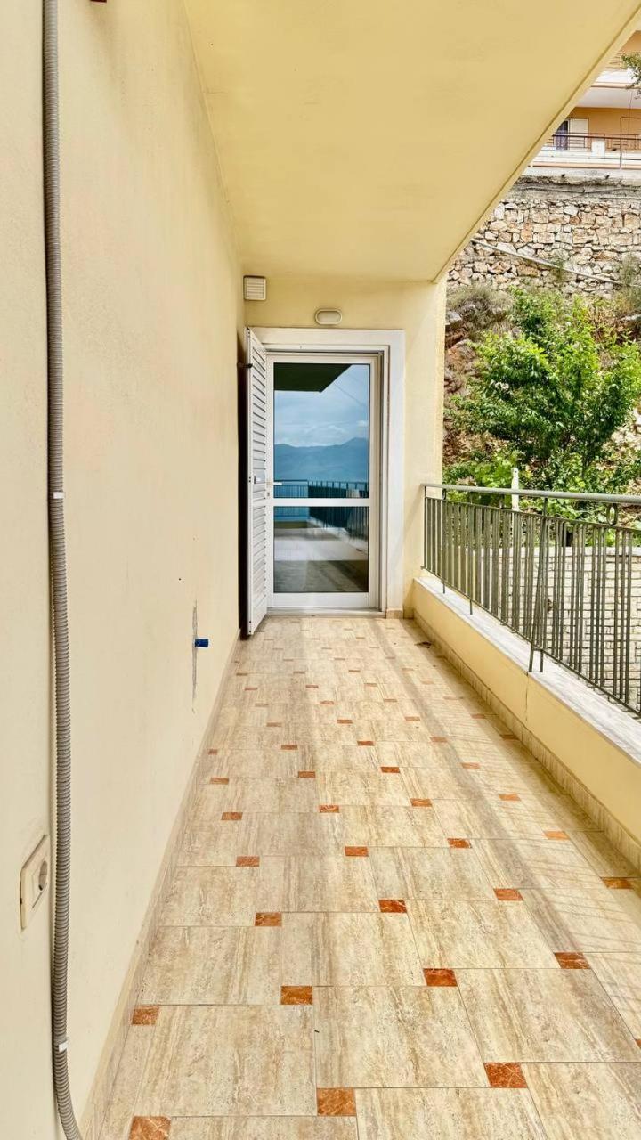 Colorful Sea View Apartment Sarandë Buitenkant foto