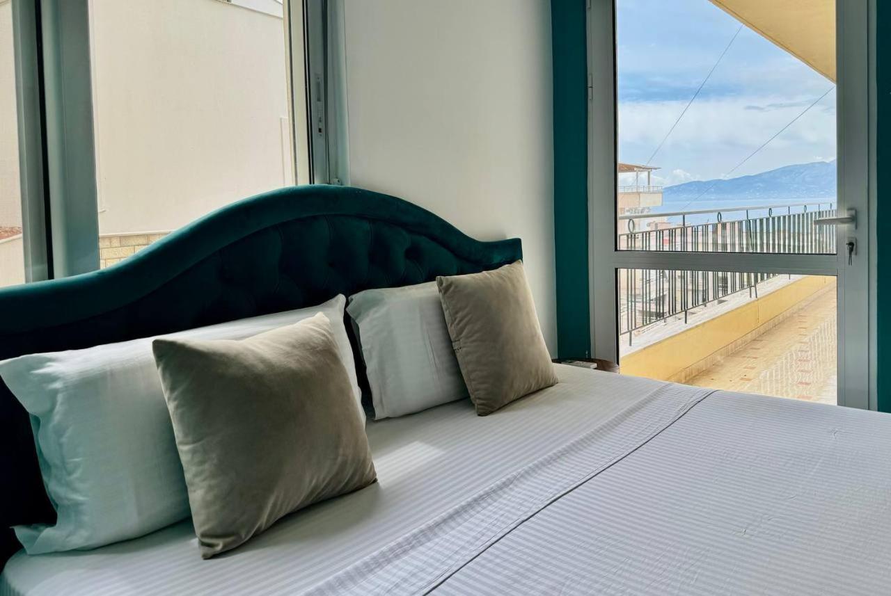 Colorful Sea View Apartment Sarandë Buitenkant foto